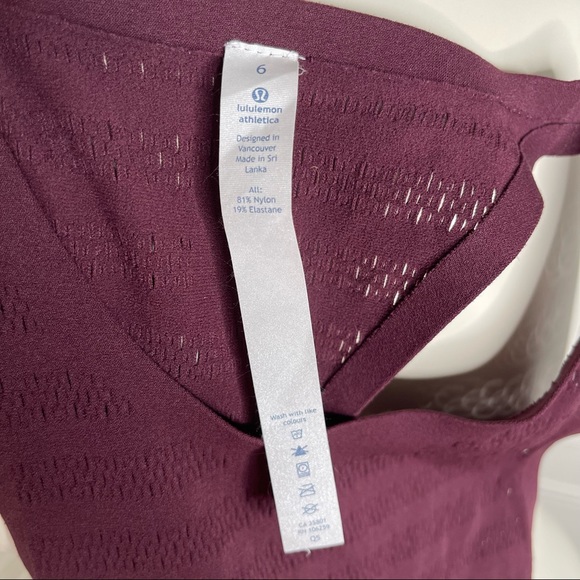 lululemon Reveal Tank (Stripes) - DKAB - Picture 10 of 10